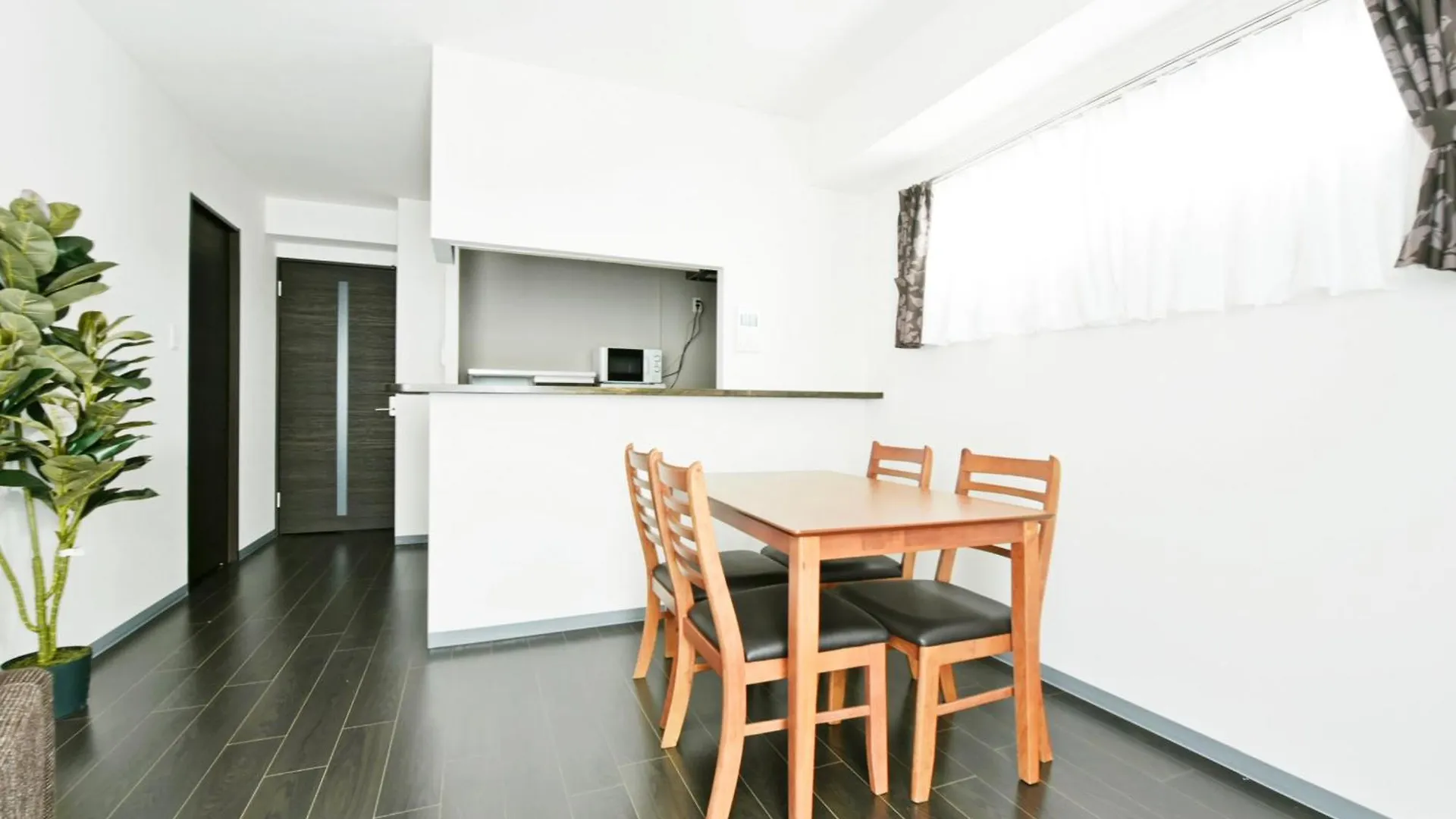 Апарт отель Sun Court Hondori Garden Hills Tsukisappu