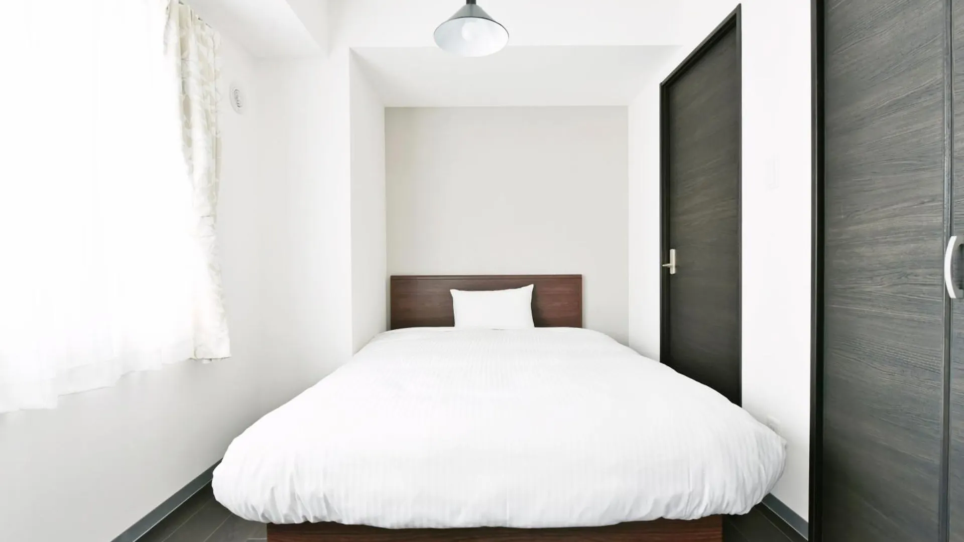 Апарт-отель Апарт отель Sun Court Hondori Garden Hills Tsukisappu